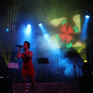 cantante orquesta